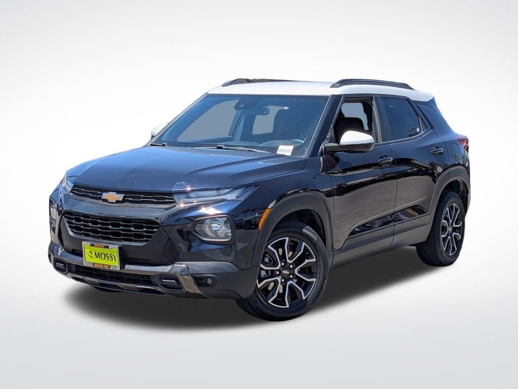 Used 2021 Chevrolet TrailBlazer ACTIV w/ Technology Package FWD image 1