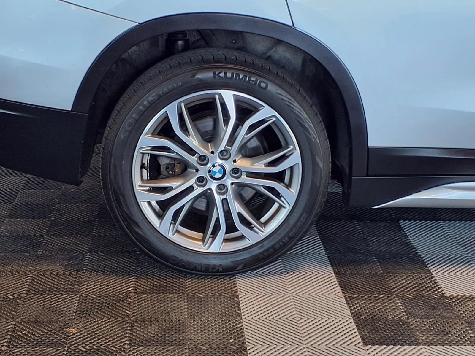 Used 2018 BMW X1 xDrive28i AWD/4WD image 10