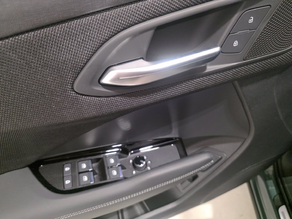 New 2026 Audi Q3 quattro 2.0T AWD/4WD image 19