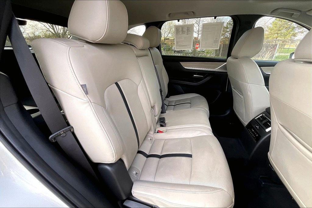 Used 2024 MAZDA CX-90 Plug-In Hybrid w/ Preferred image 27