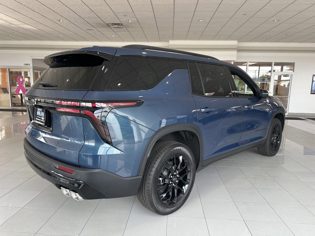 New 2026 Chevrolet Traverse LT w/ Midnight/Sport Edition image 3
