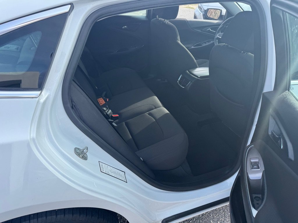 Used 2023 Chevrolet Malibu LT image 15