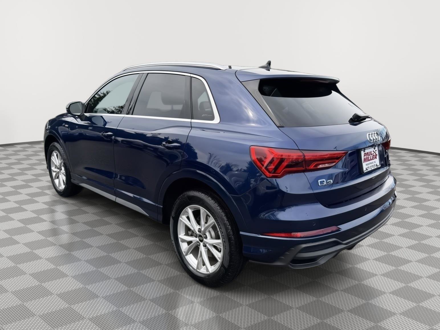 Used 2025 Audi Q3 2.0T Premium Plus w/ Premium Plus Package image 4