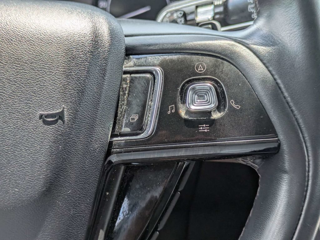 Used 2022 Lincoln Corsair AWD w/ Premium Package image 28