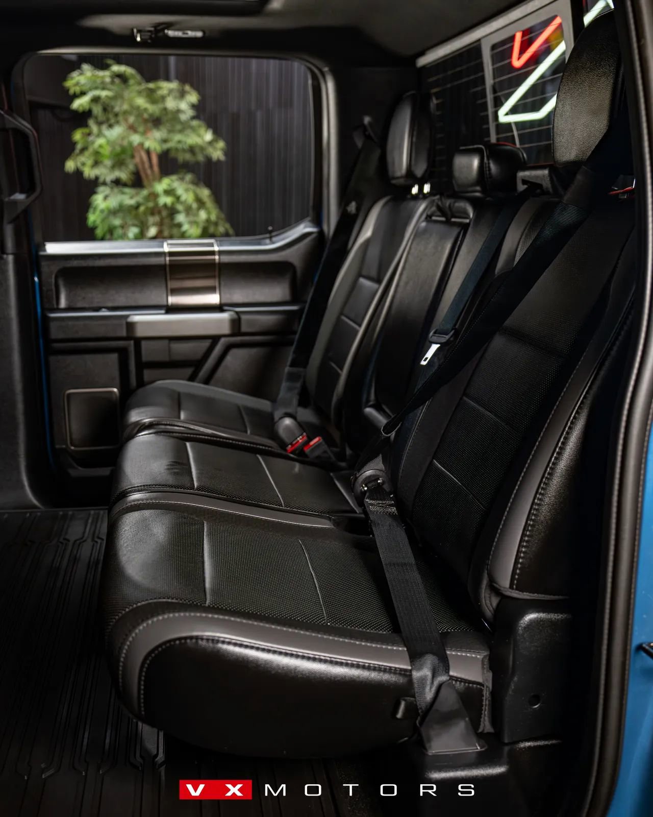 Used 2019 Ford F150 Raptor w/ Equipment Group 802A Luxury image 15