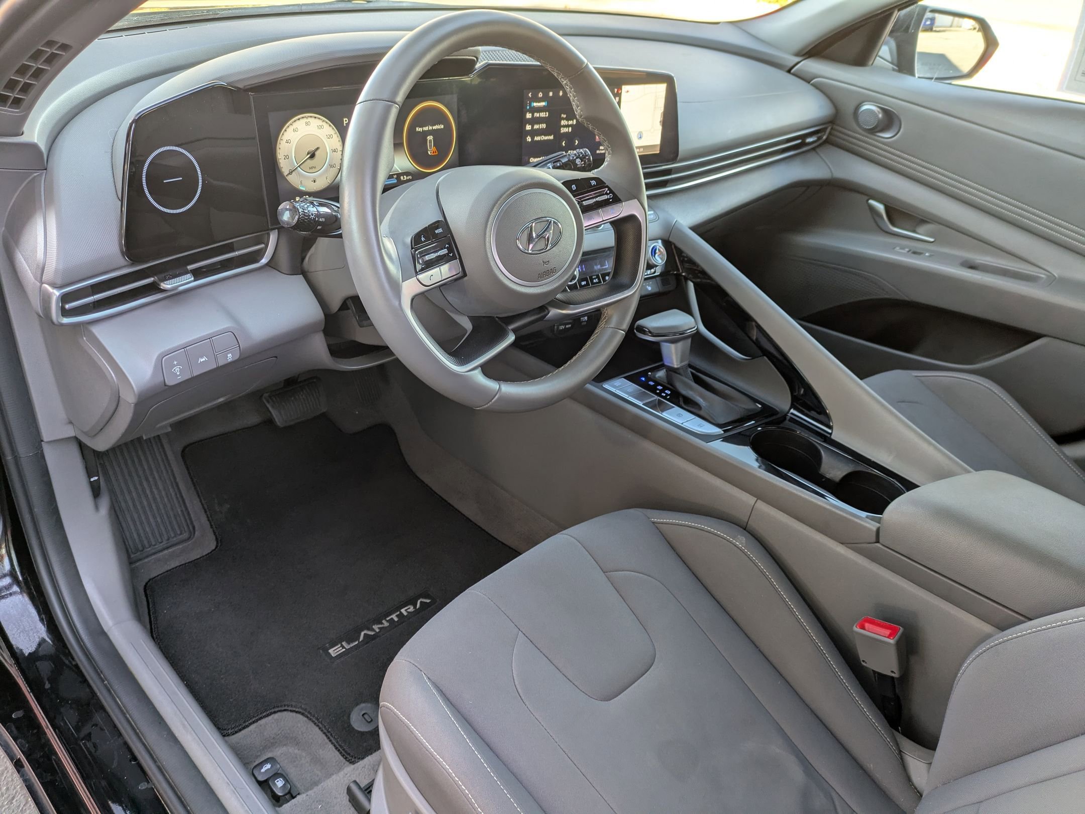 Certified 2023 Hyundai Elantra SEL w/ Convenience Package image 21