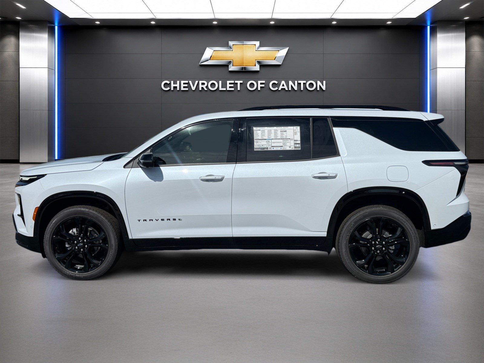 New 2027 Chevrolet Traverse RS w/ LPO, Floor Liner Package FWD image 8