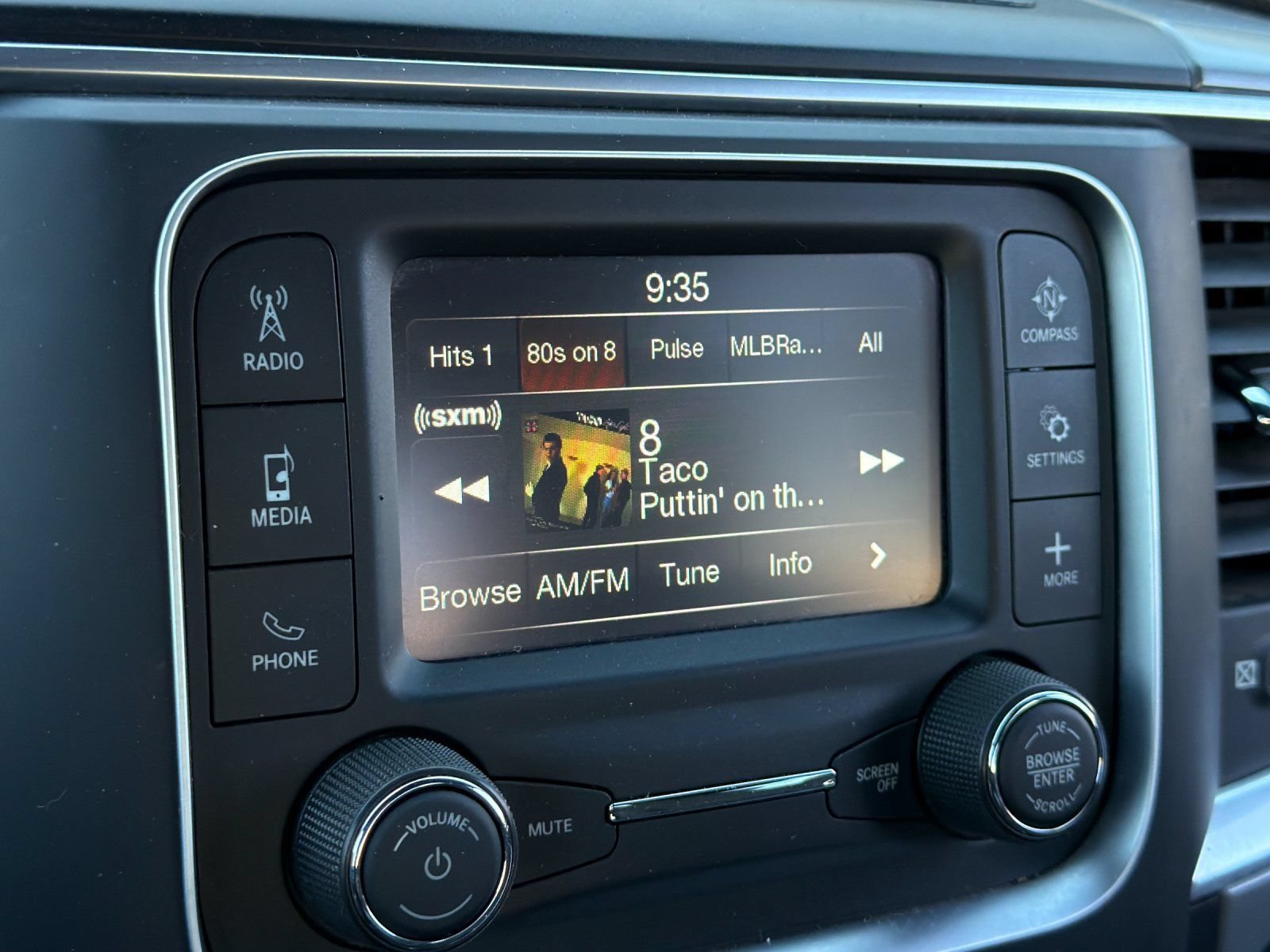 Used 2024 RAM 1500 Warlock RWD image 17