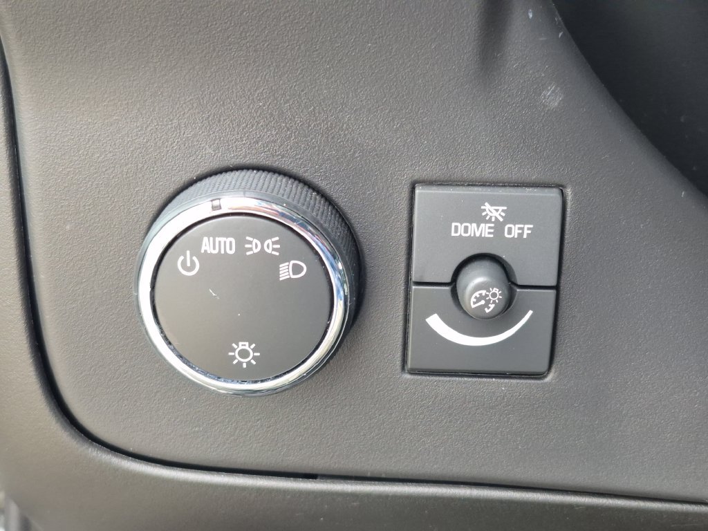 Used 2015 Chevrolet Express 2500 RWD image 14