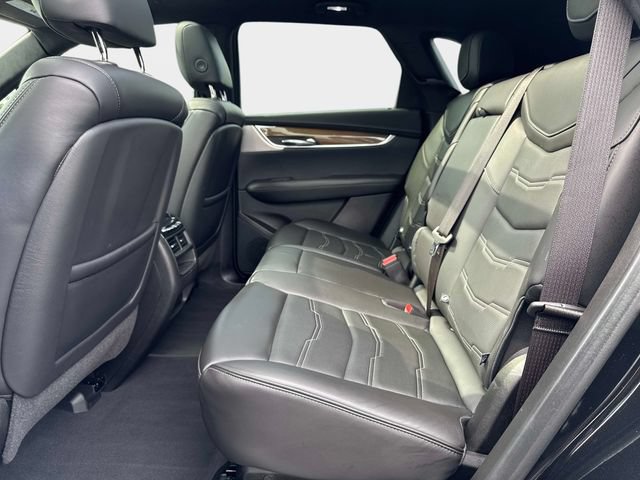 Certified 2022 Cadillac XT5 Sportv w/ Platinum Package AWD/4WD image 11