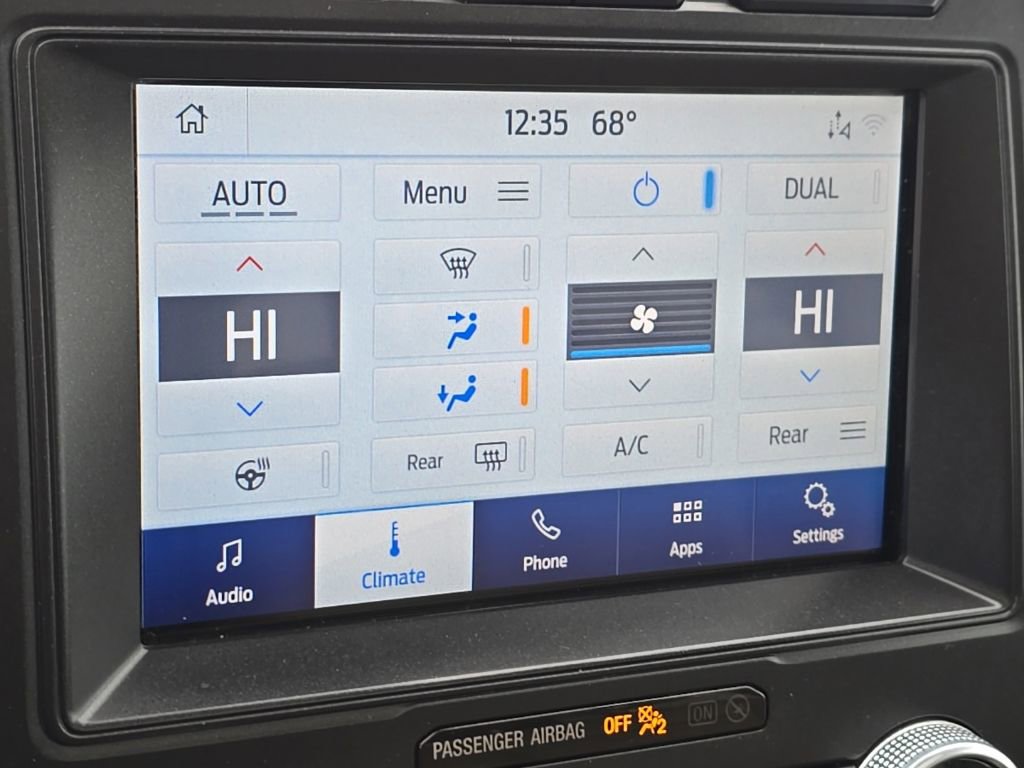 Used 2020 Ford Expedition XLT w/ Equipment Group 202A AWD/4WD image 29