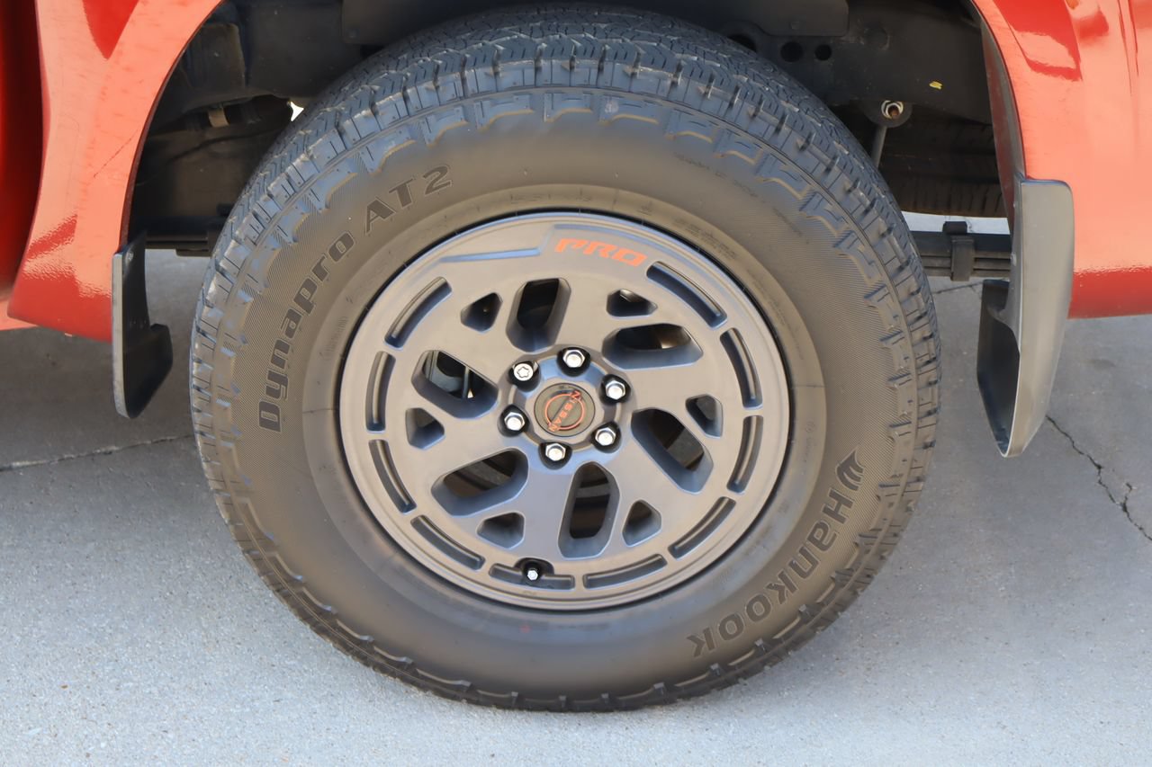 Certified 2024 Nissan Frontier SL w/ Technology Package RWD image 30