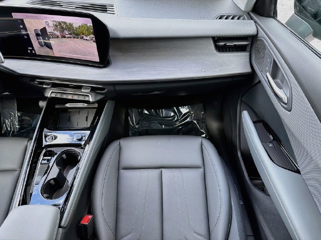 New 2026 Audi Q3 quattro 2.0T AWD/4WD image 17