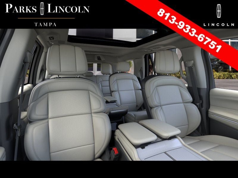 New 2026 Lincoln Navigator Reserve AWD/4WD image 10