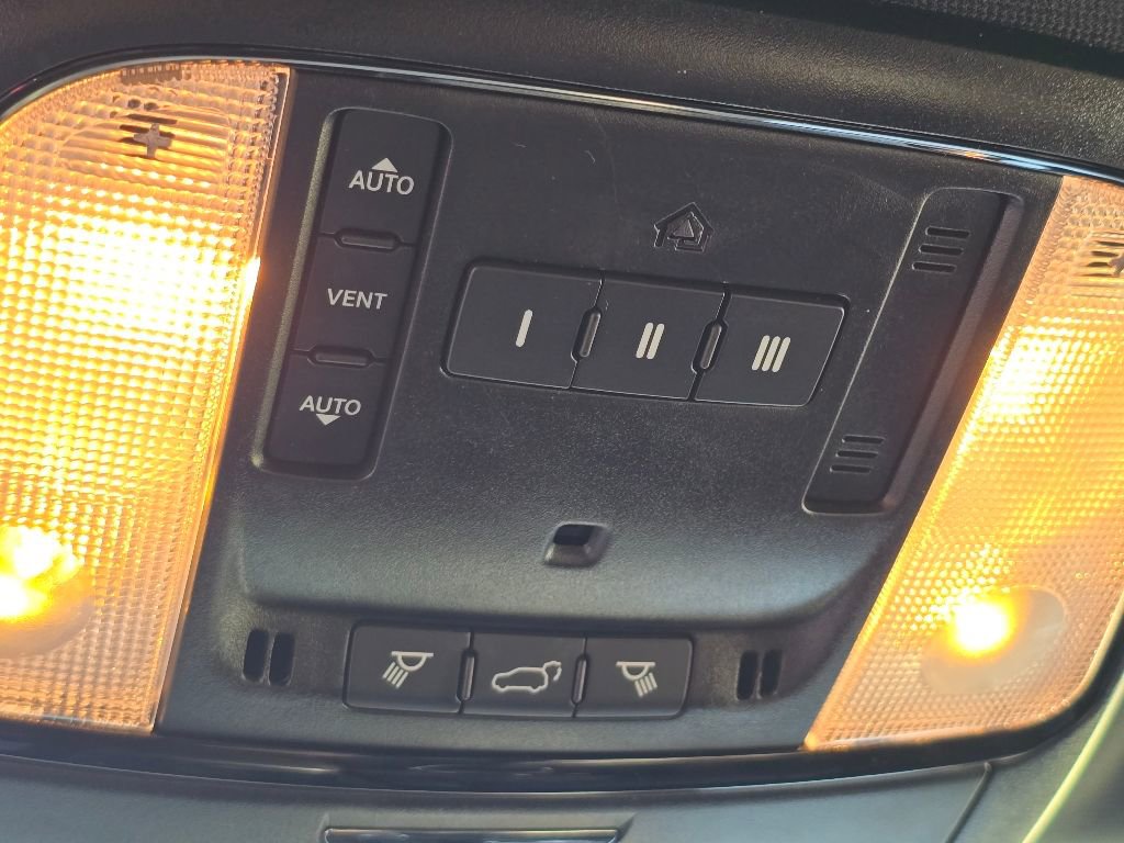 Used 2024 Dodge Durango GT image 23