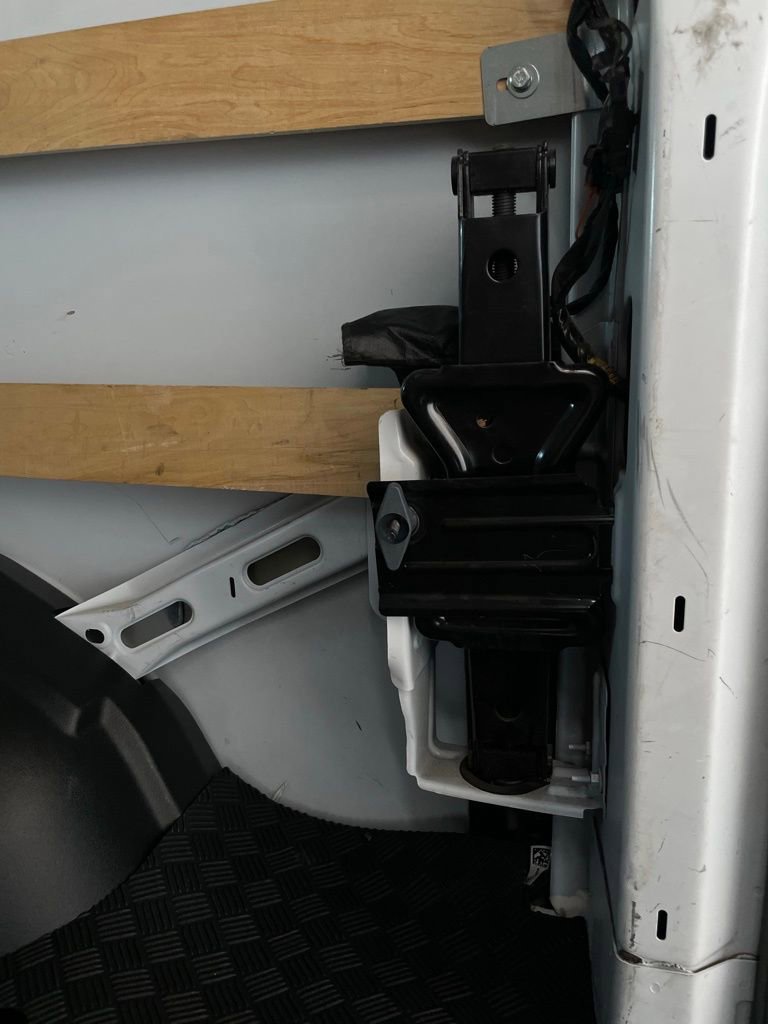 Used 2024 GMC Savana 2500 w/ Driver Convenience Package image 15