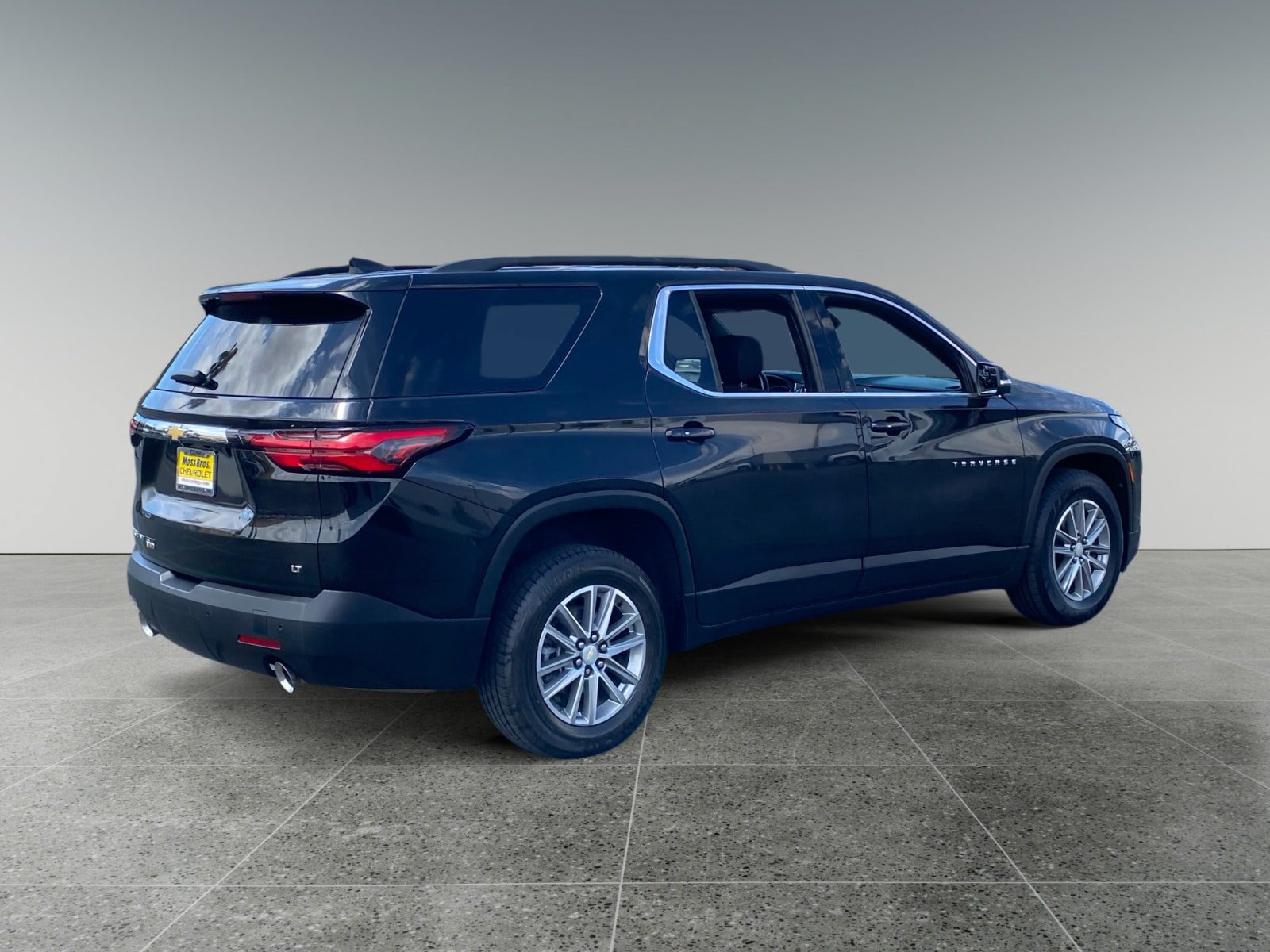 Used 2023 Chevrolet Traverse LT AWD/4WD image 5
