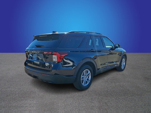 New 2026 Ford Explorer Active RWD image 3