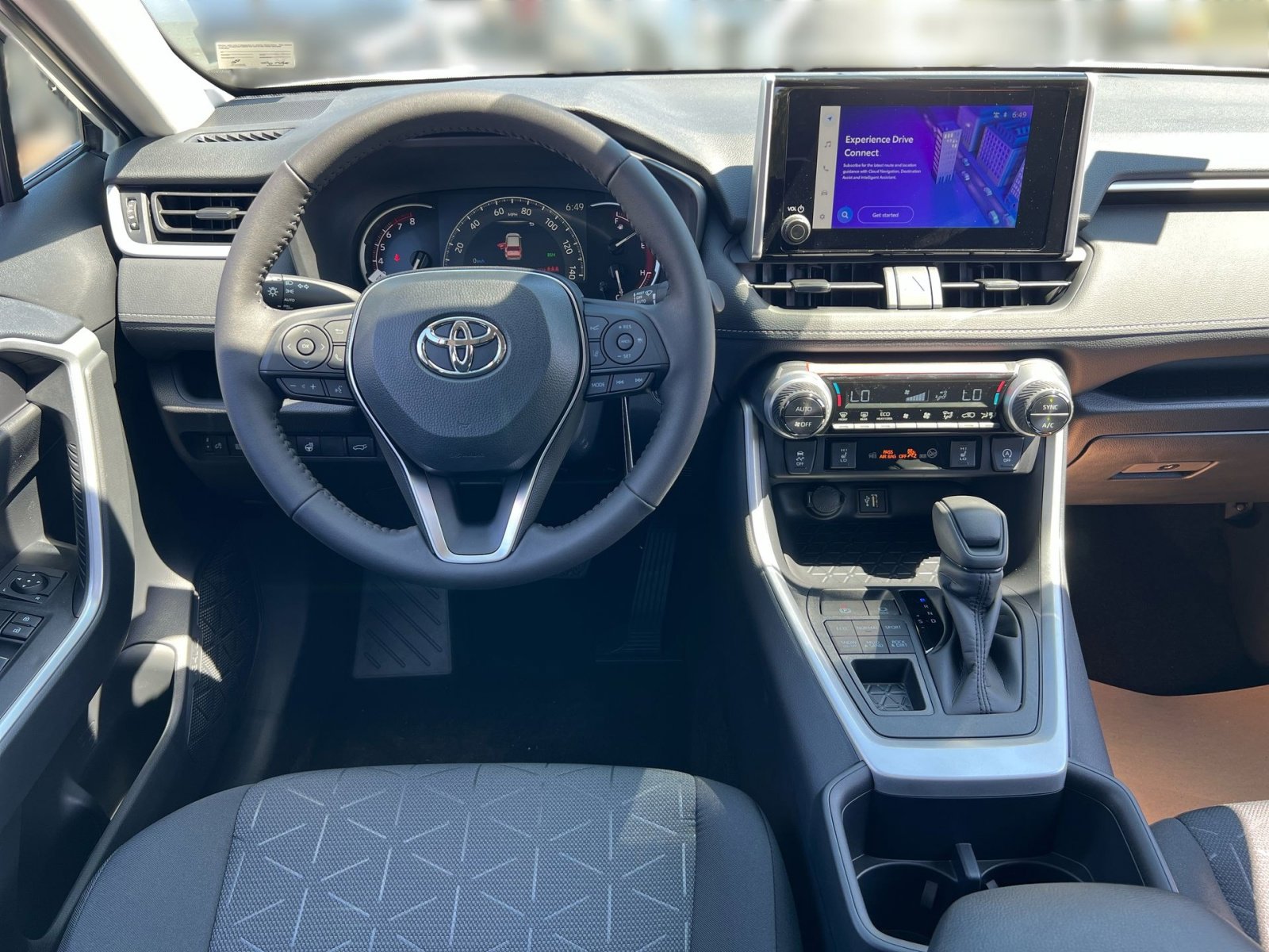 New 2025 Toyota RAV4 XLE image 18