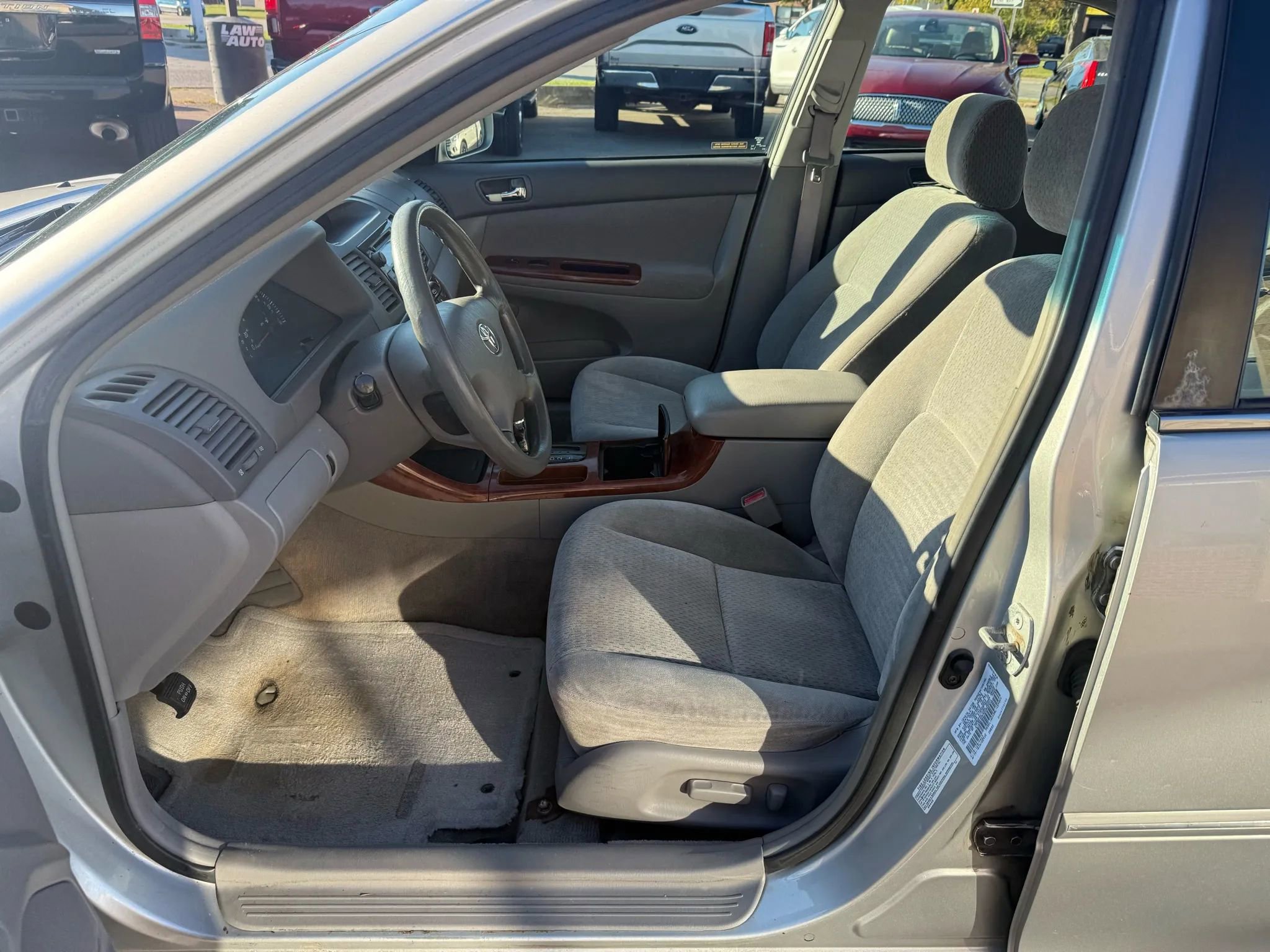 Used 2002 Toyota Camry SE image 14