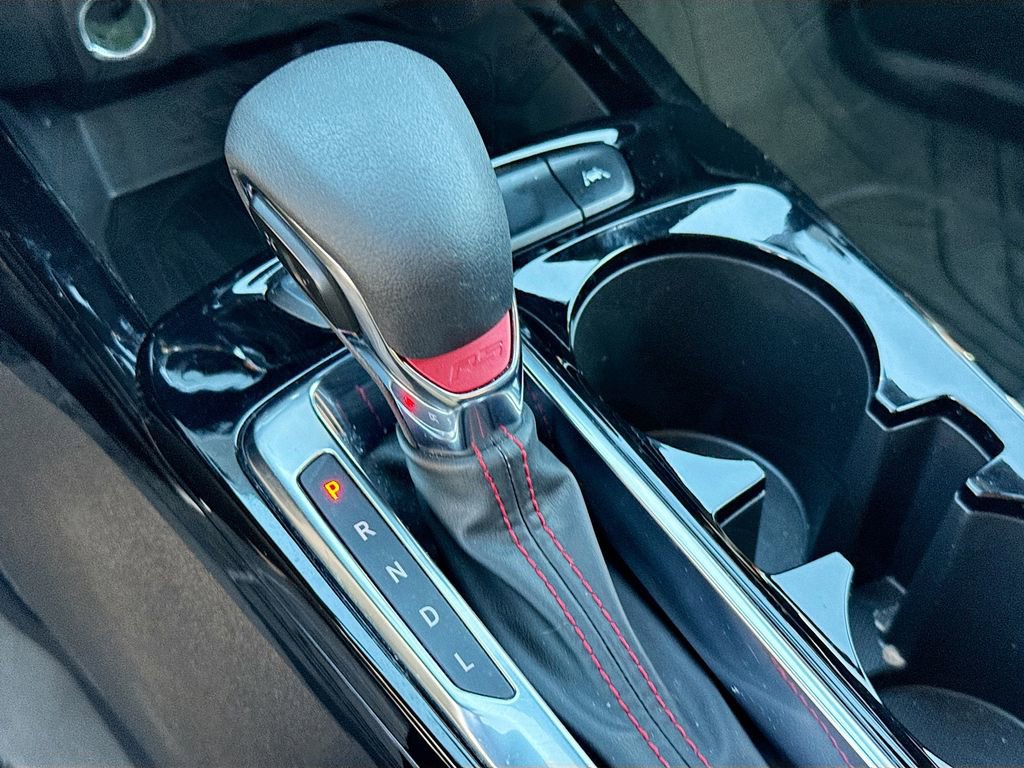 Used 2024 Chevrolet Trax RS w/ Driver Confidence Package image 16