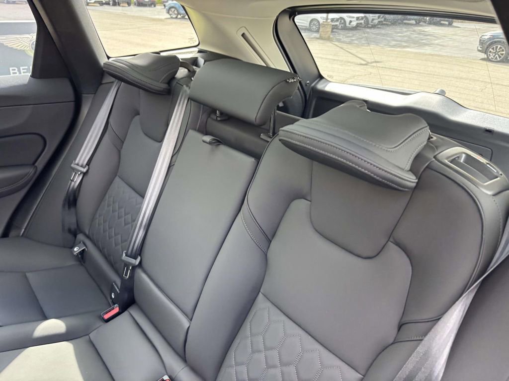 New 2026 Volvo XC60 B5 Plus w/ Protection Package Premier image 25