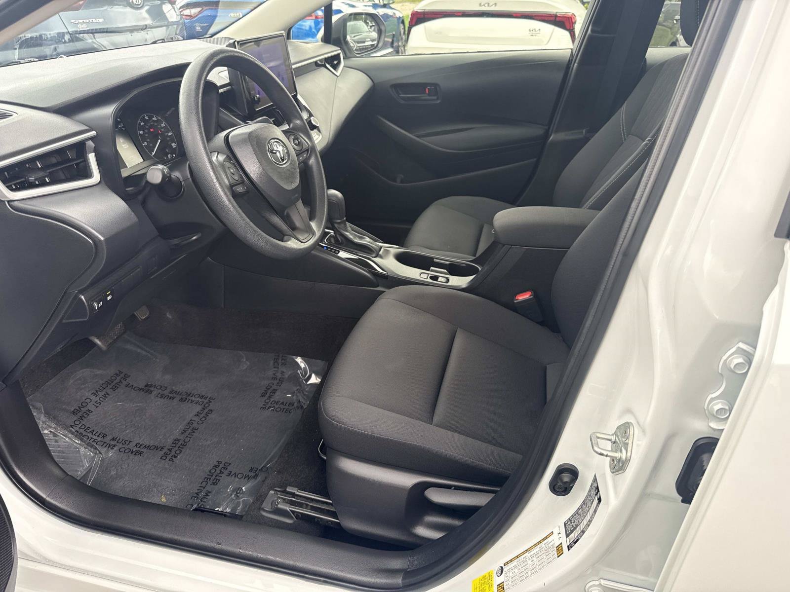 Used 2024 Toyota Corolla LE FWD image 17