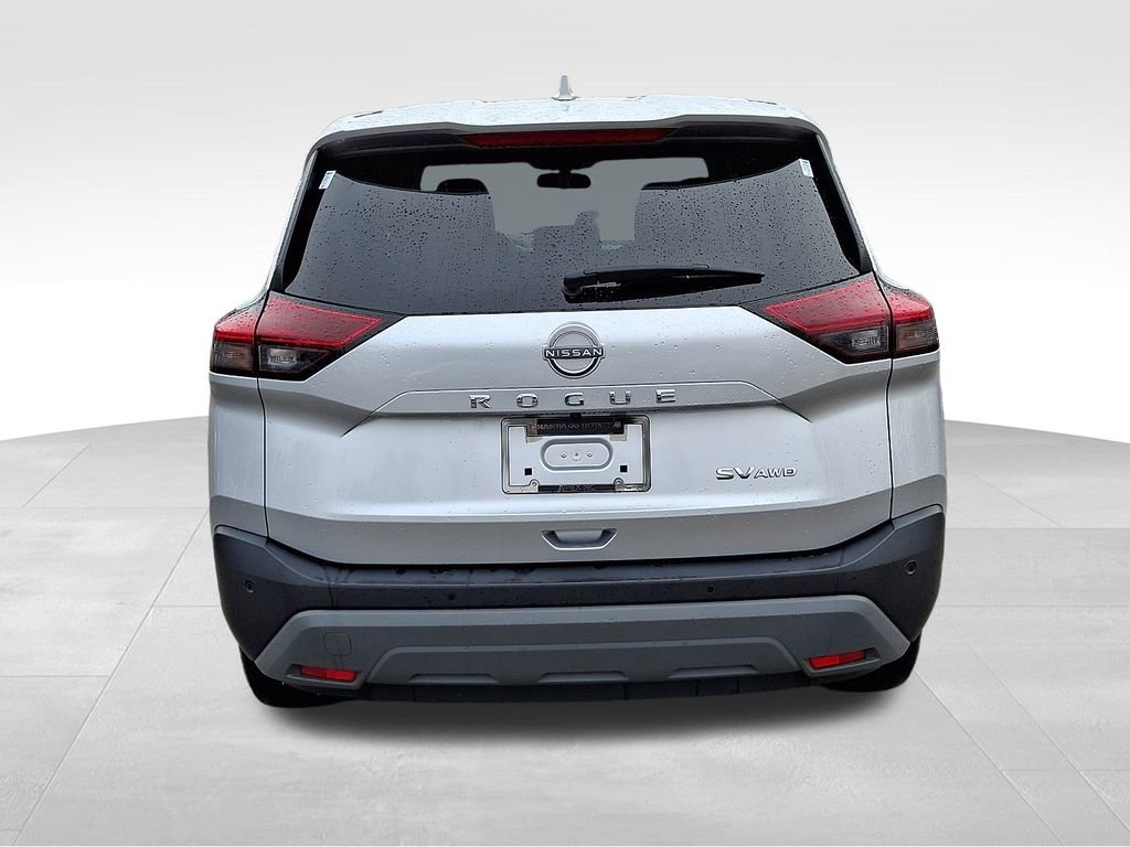 Used 2023 Nissan Rogue SV image 5