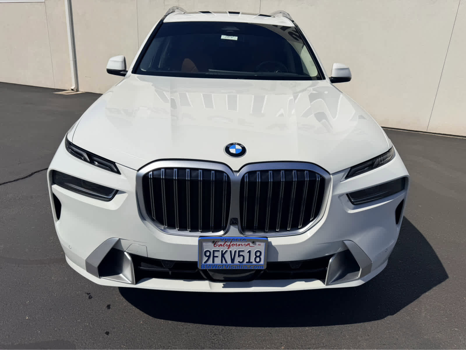 Used 2023 BMW X7 xDrive40i w/ Parking Assistance Package image 2