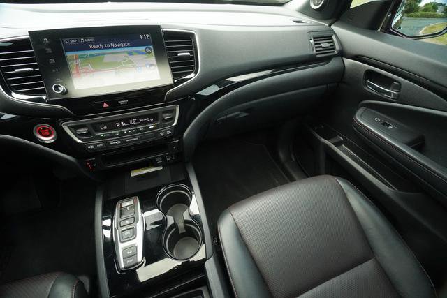 Used 2021 Honda Ridgeline Black Edition image 15