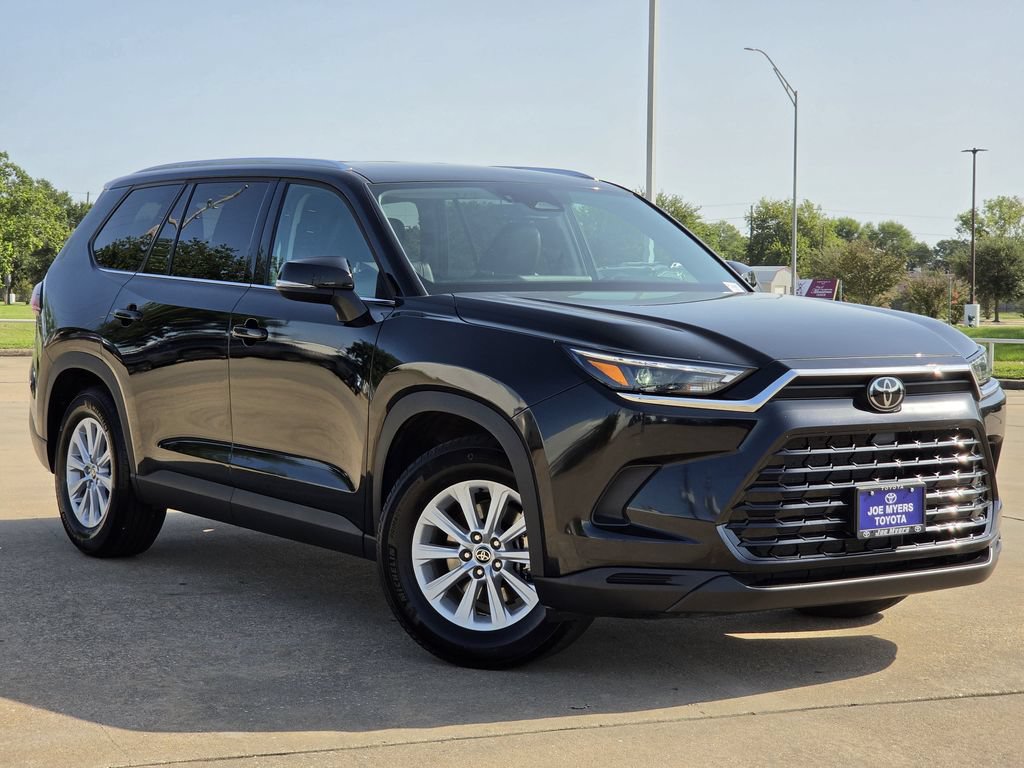 Used 2025 Toyota Grand Highlander FWD image 2