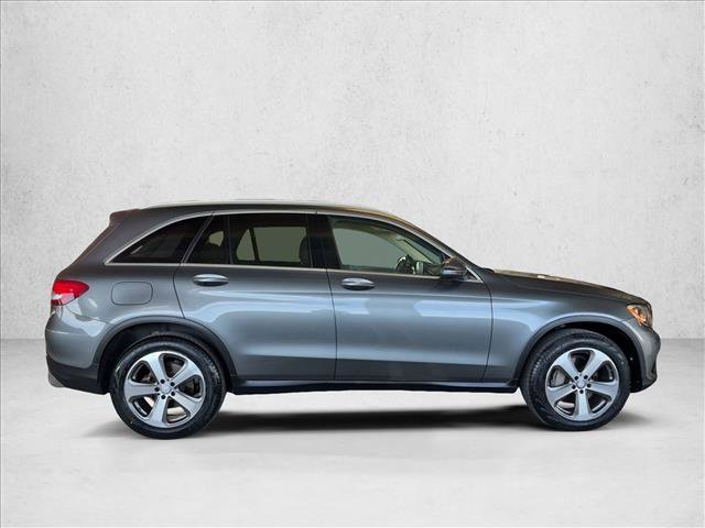 Used 2016 Mercedes-Benz GLC 300 4MATIC image 4