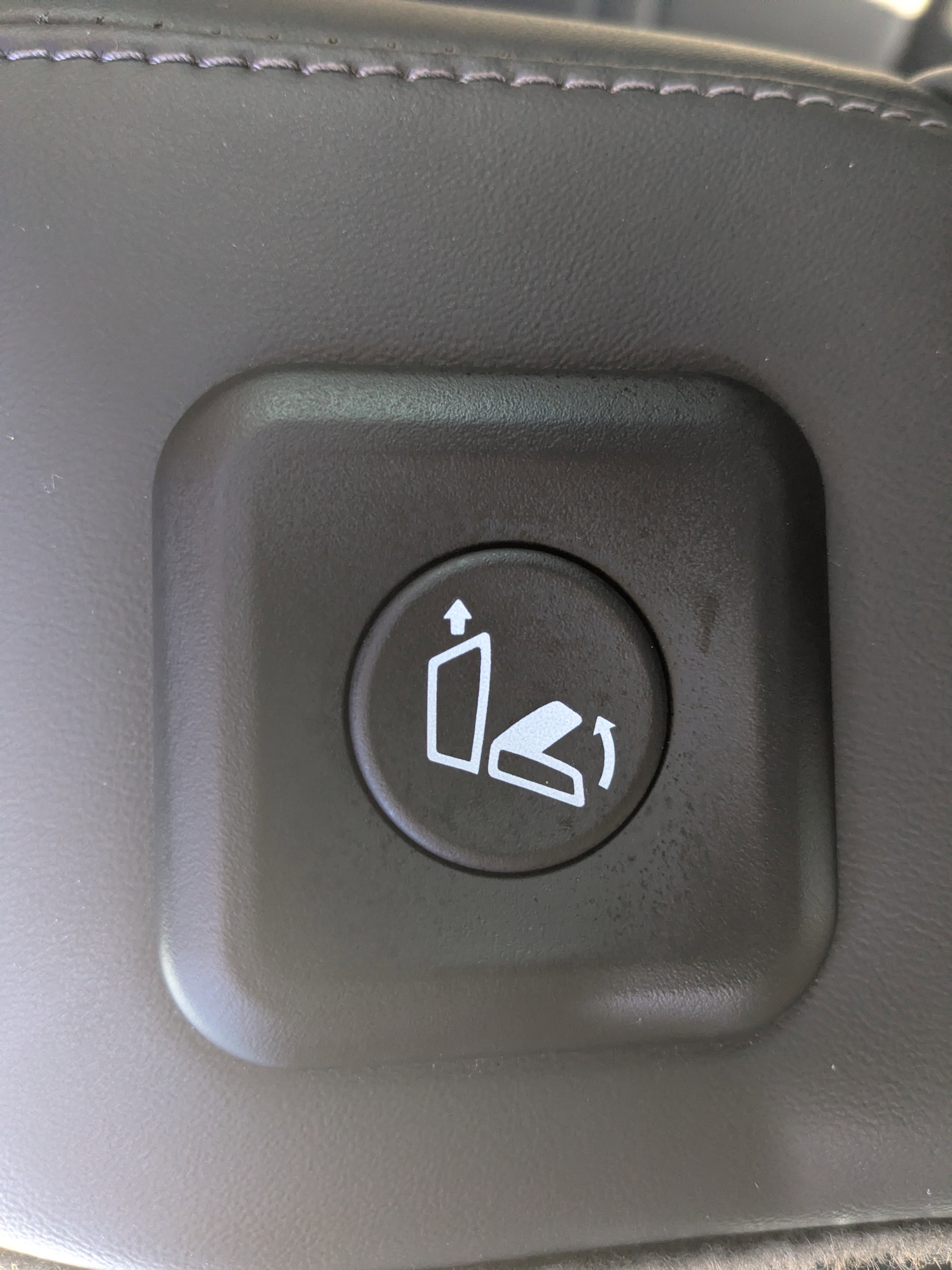 Used 2025 Kia Sorento SX image 18