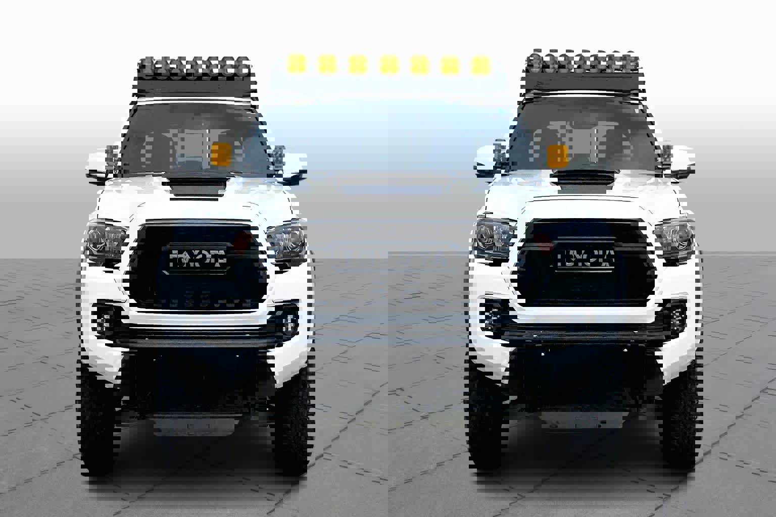 Used 2017 Toyota Tacoma TRD Pro image 3