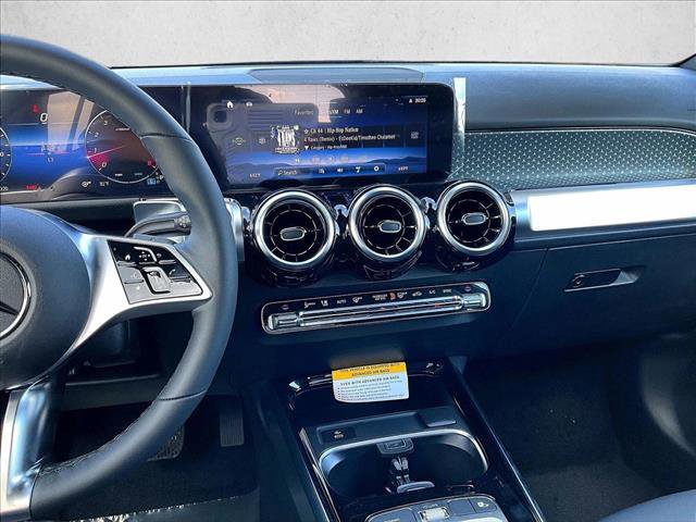 New 2026 Mercedes-Benz GLB 250 4MATIC image 9