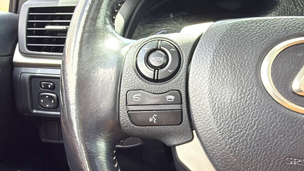 Used 2016 Lexus CT 200h w/ Navigation Package FWD image 30