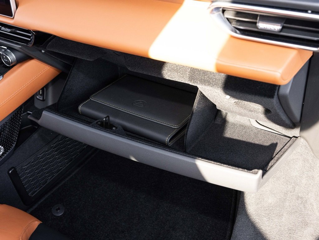 Used 2025 Lotus Emira image 57