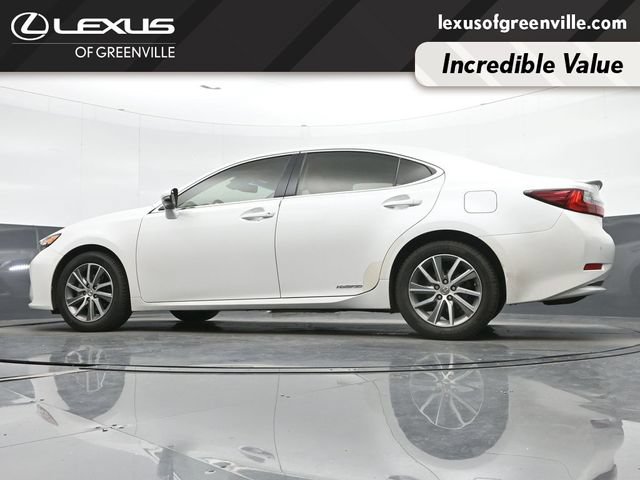Used 2017 Lexus ES 300h w/ Luxury Package FWD image 15