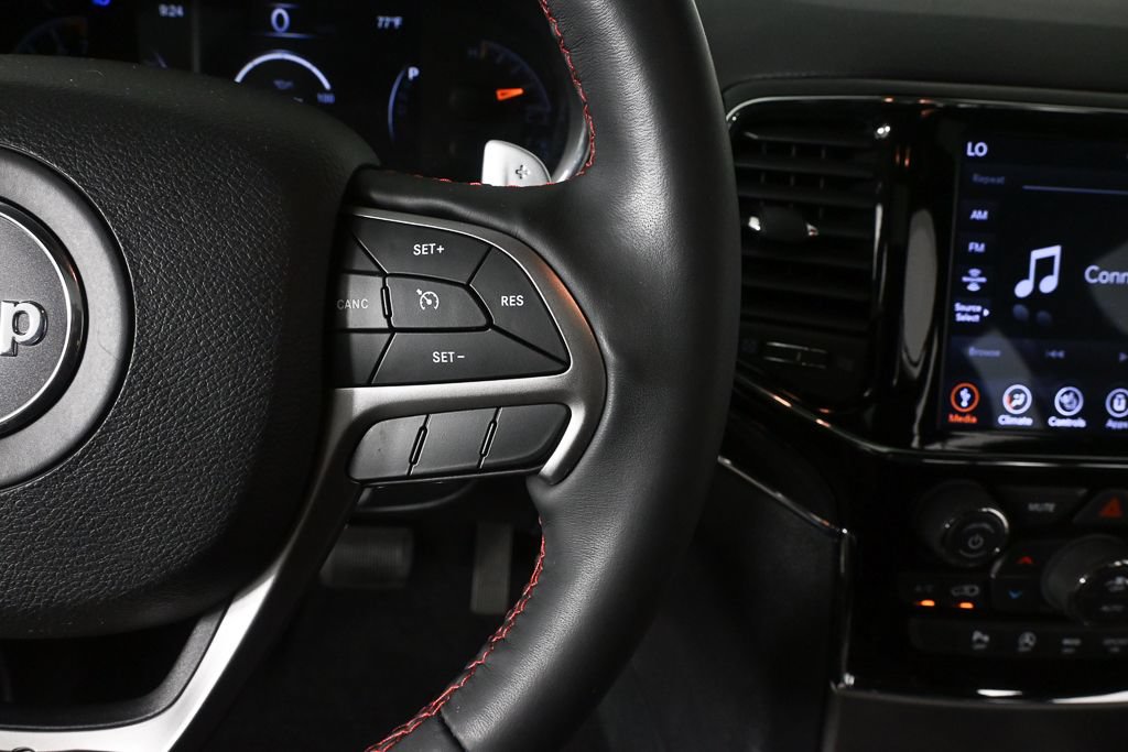 Used 2020 Jeep Grand Cherokee Trailhawk AWD/4WD image 11