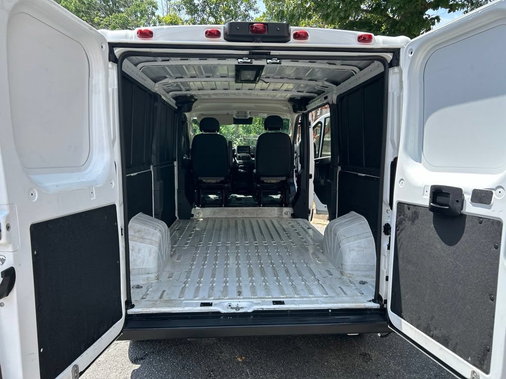 Used 2025 RAM ProMaster 2500 w/ Convenience Group FWD image 22