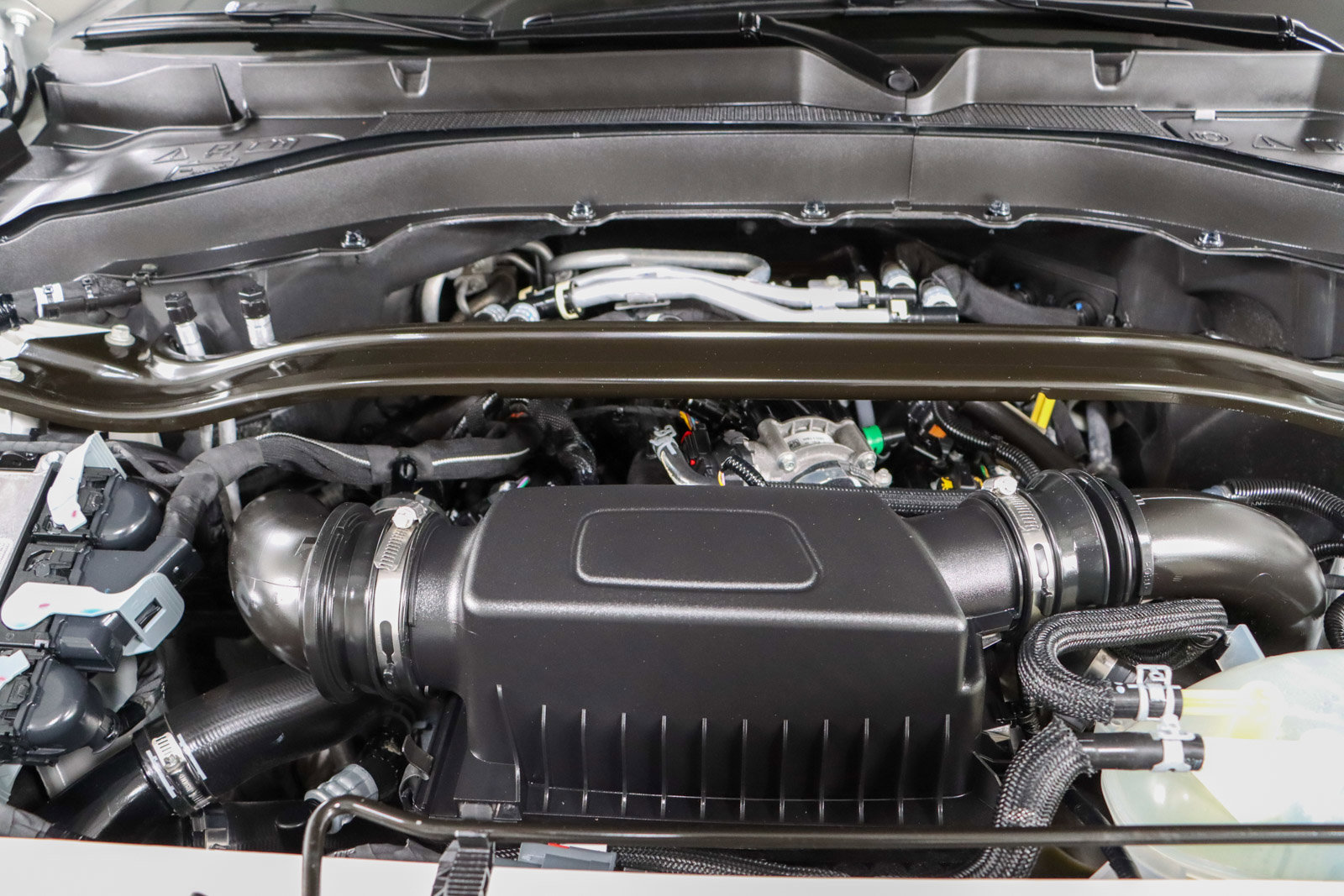 Used 2025 Ford Explorer ST AWD/4WD image 33