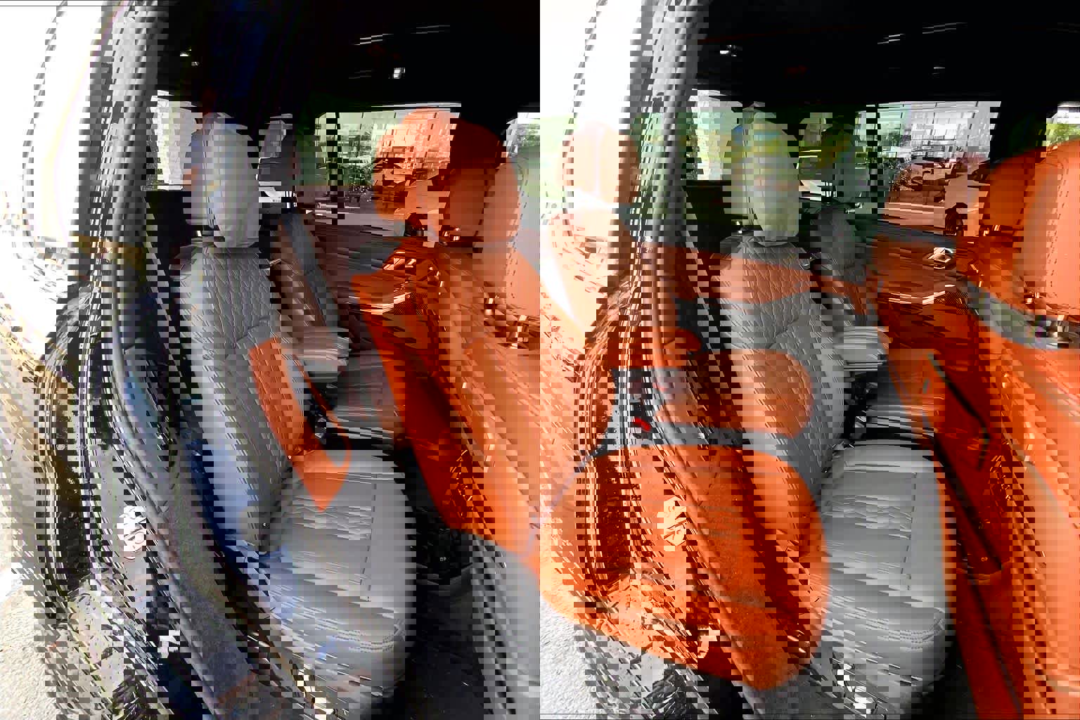 Certified 2024 BMW X7 M60i w/ Executive Package image 21