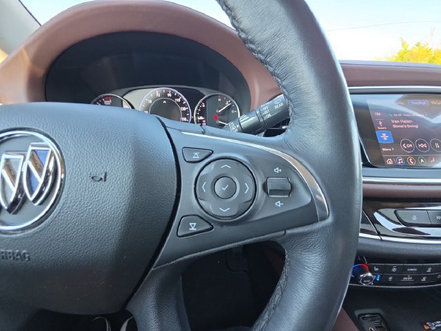 Used 2021 Buick Enclave Avenir w/ Avenir Technology Package FWD image 12
