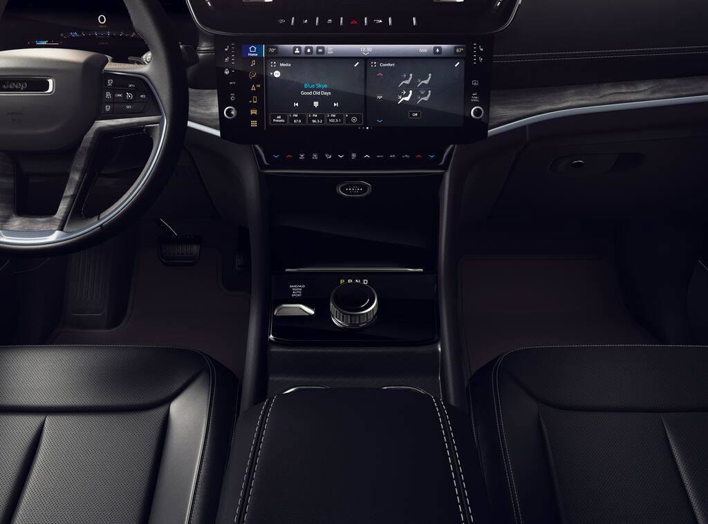 New 2026 Jeep Grand Cherokee L Limited AWD/4WD image 5