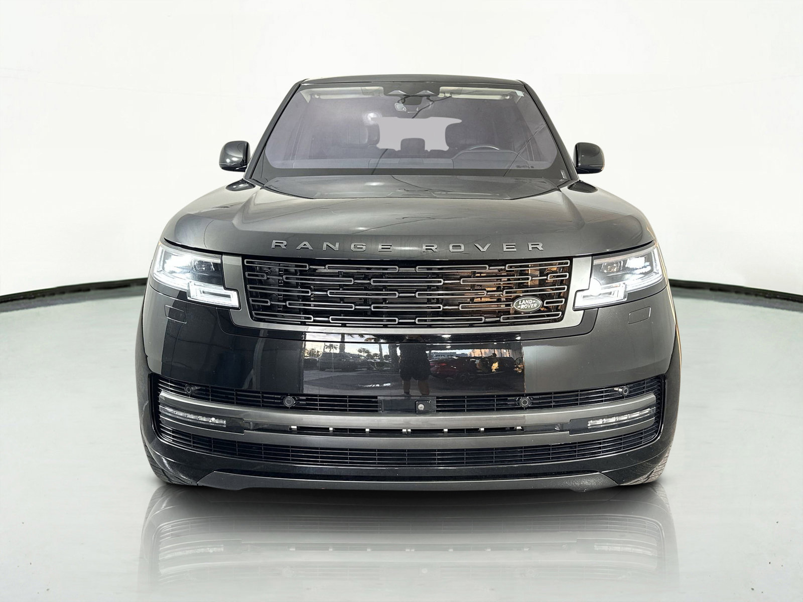 Used 2023 Land Rover Range Rover SE image 9