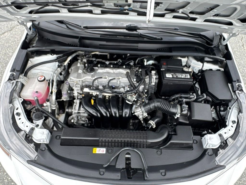 Used 2022 Toyota Corolla LE FWD image 26