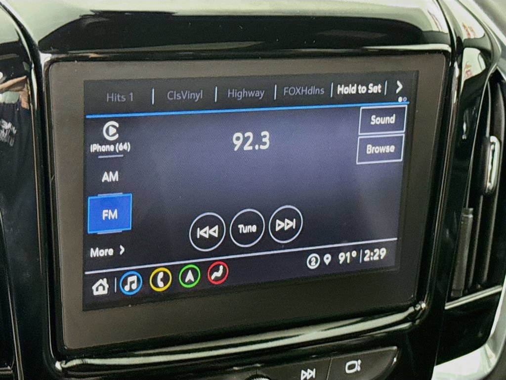 Used 2023 Chevrolet Traverse RS AWD/4WD image 7
