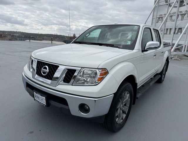 Used 2016 Nissan Frontier SL w/ Moonroof Package AWD/4WD image 4