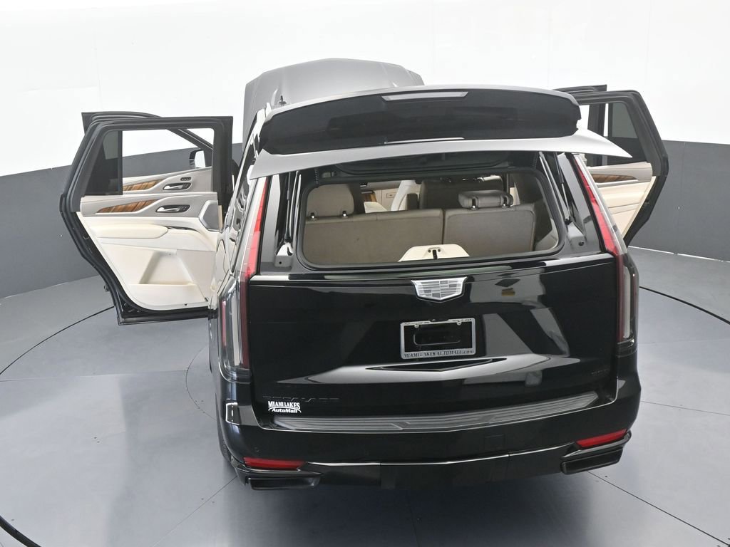 Used 2021 Cadillac Escalade Sport Platinum w/ LPO, ONYX Package RWD image 92