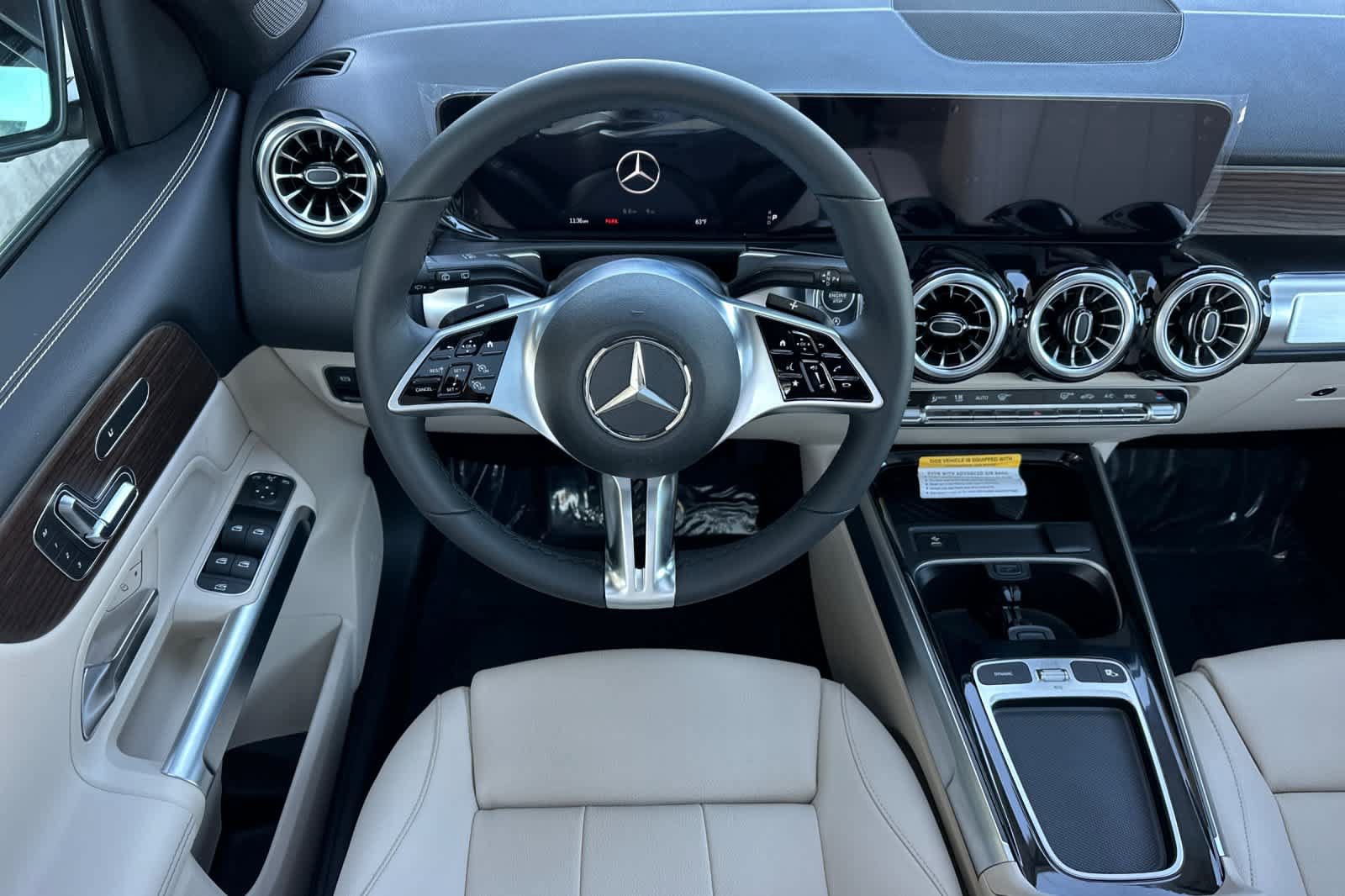 New 2026 Mercedes-Benz GLB 250 image 13
